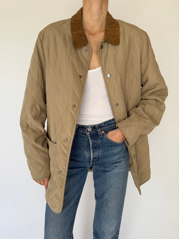 Classic Quilted Barn Jacket with Corduroy Collar