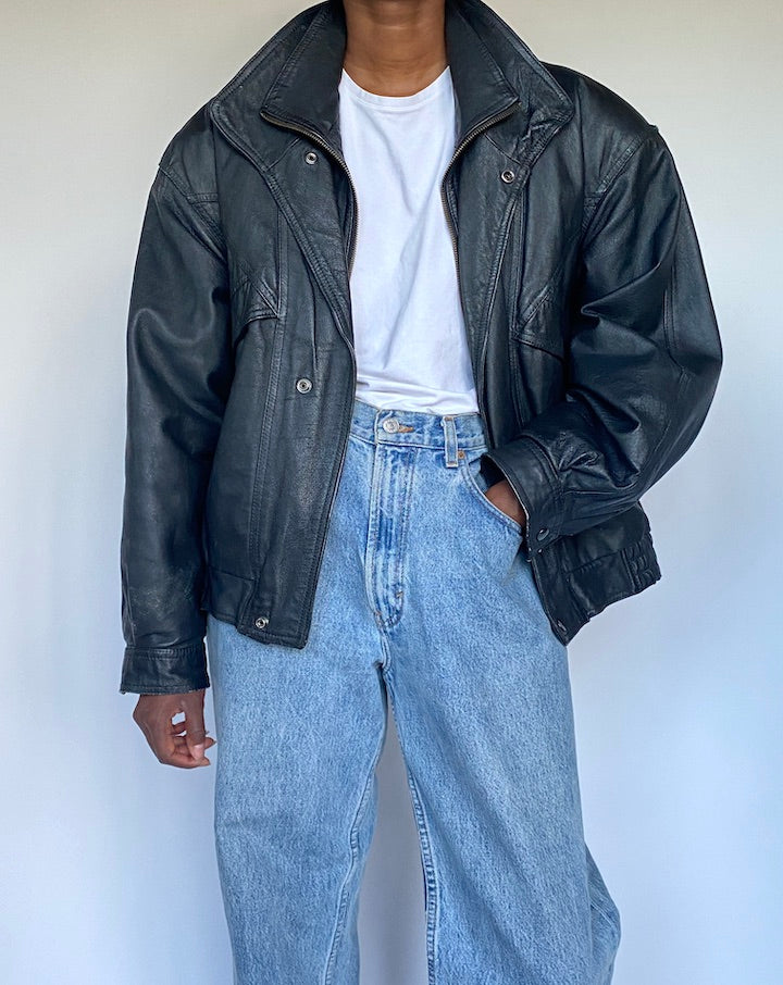 VINTAGE BLACK LEATHER JACKET 3493