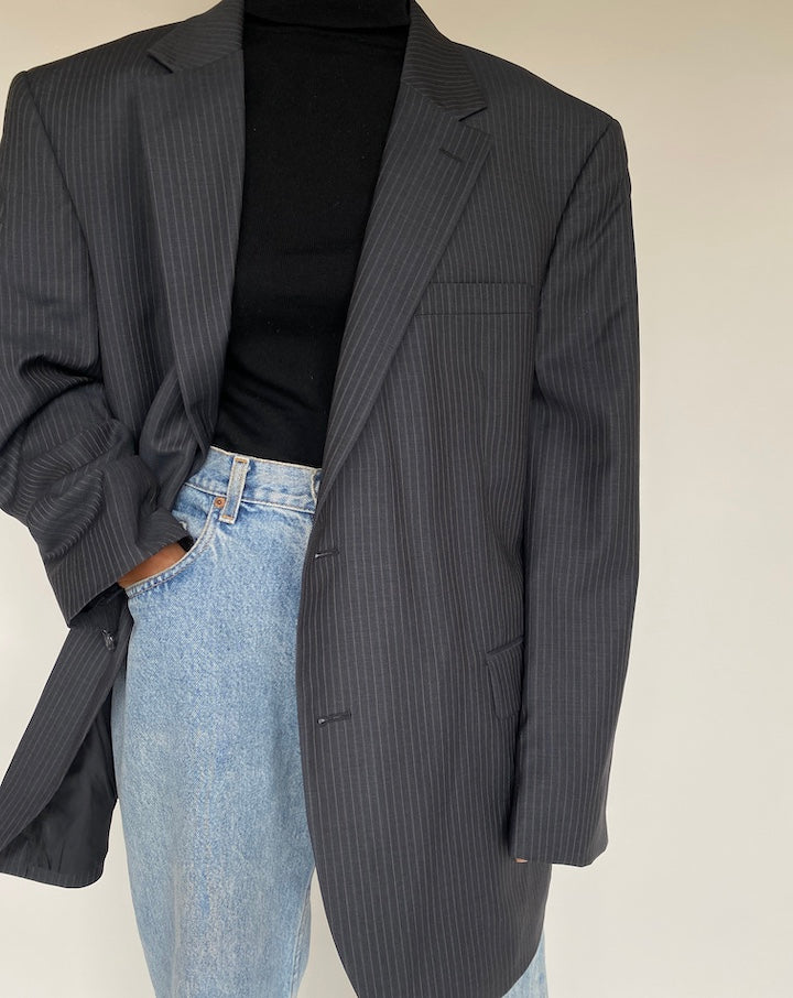 VINTAGE GREY PINSTRIPED WOOL BLAZER 1777