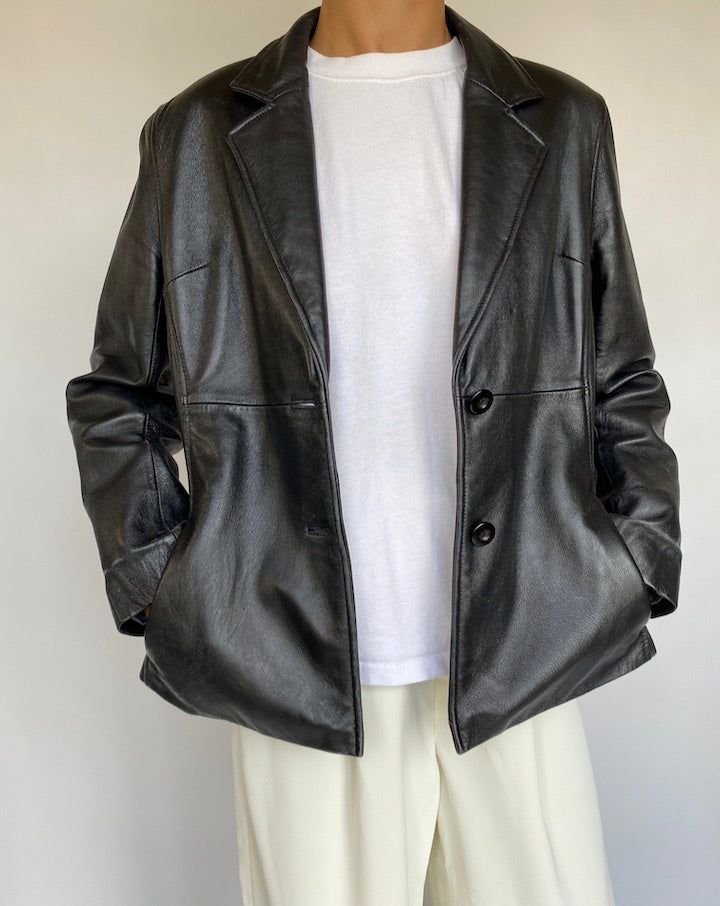 VINTAGE BLACK LEATHER JACKET 764