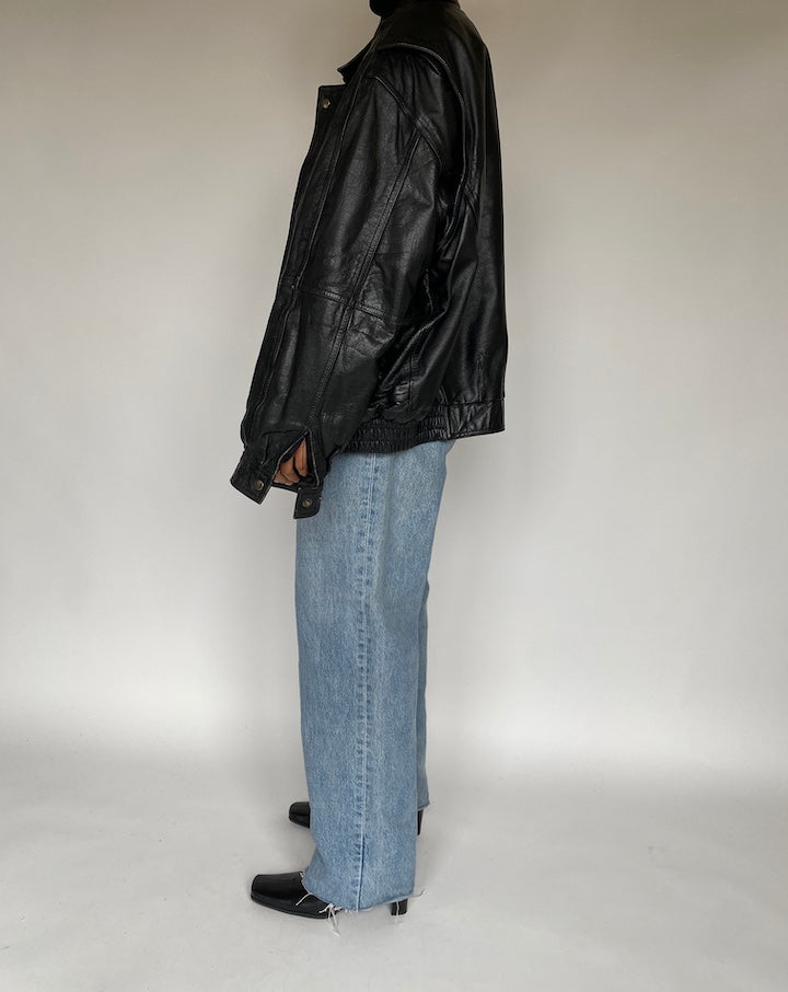 VINTAGE OVERSIZED BLACK LEATHER JACKET