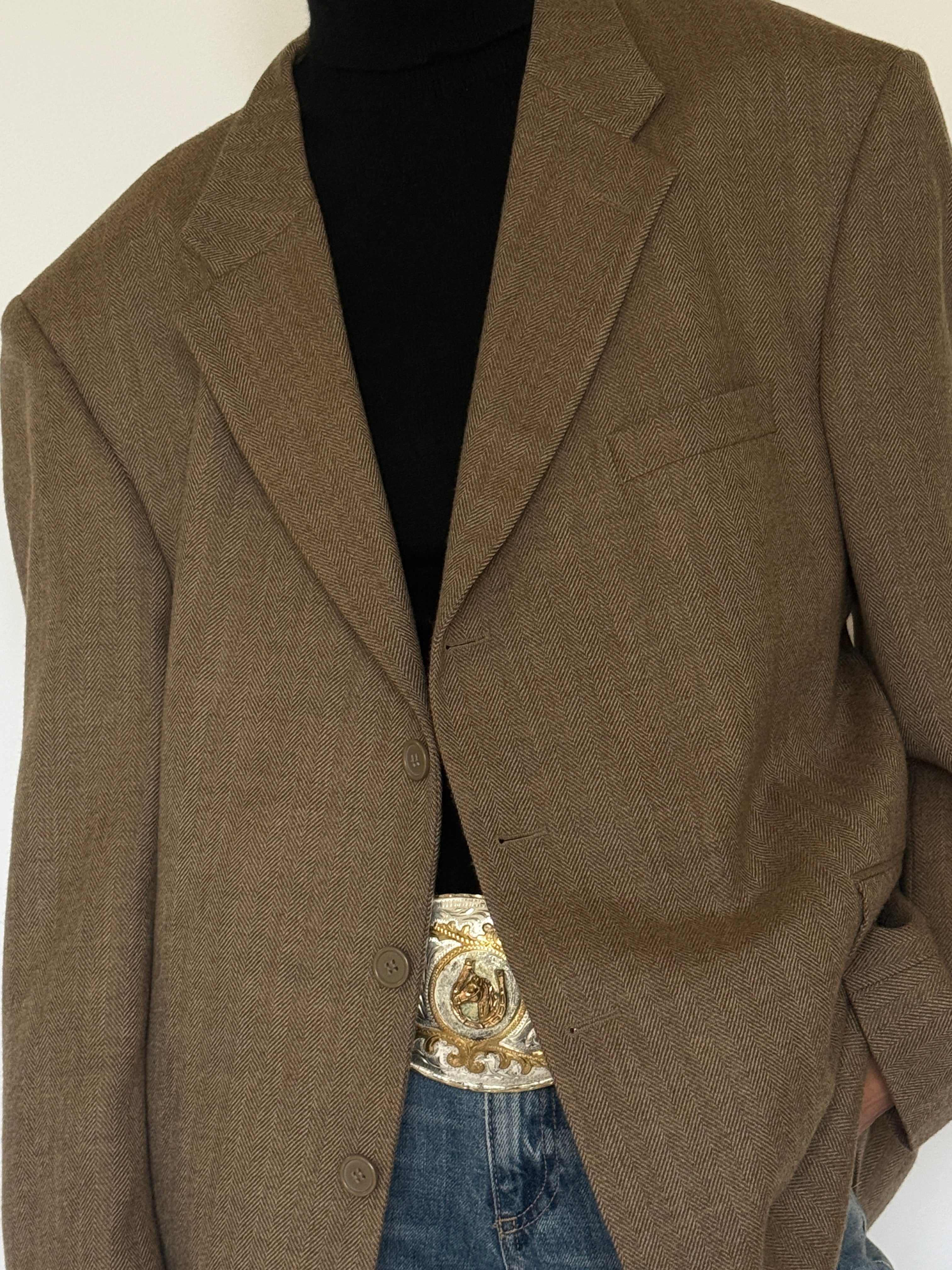 Vintage brown lambswool blazer herringbone fabric close-up