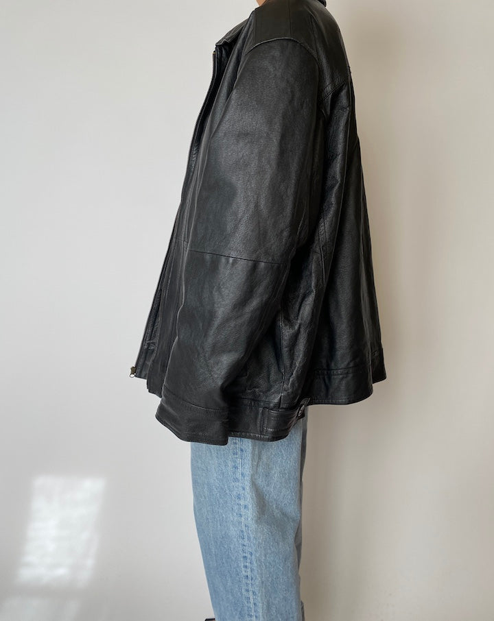VINTAGE OVERSIZED BLACK LEATHER JACKET 2563