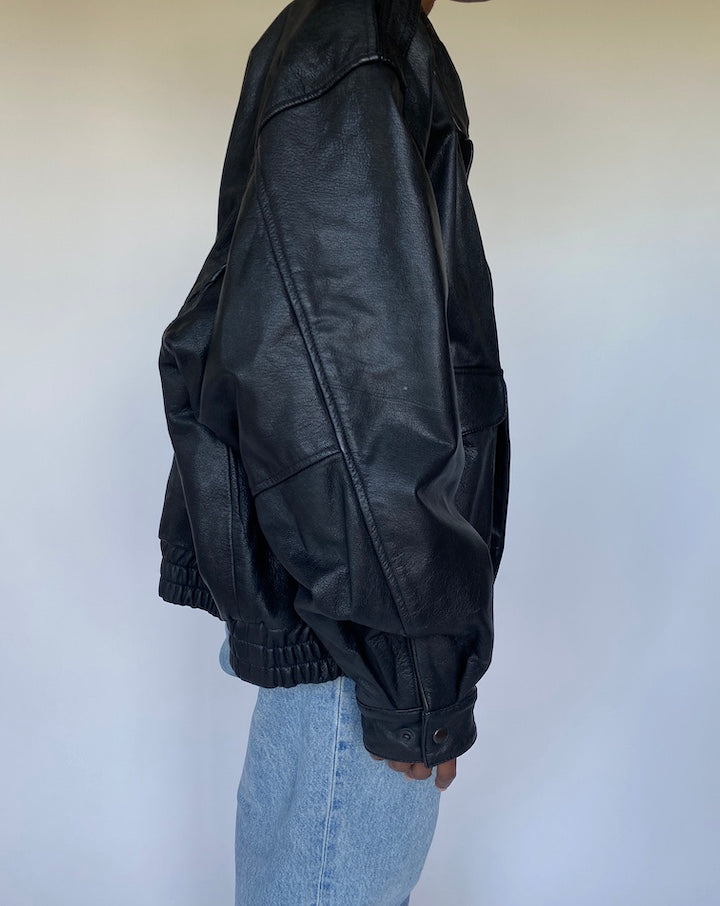 VINTAGE OVERSIZED BLACK BOMBER LEATHER JACKET 3516