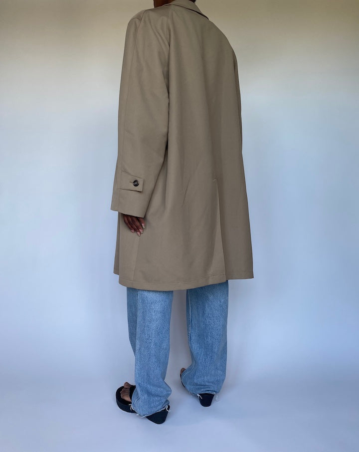 VINTAGE OVERSIZED BEIGE COAT 3517