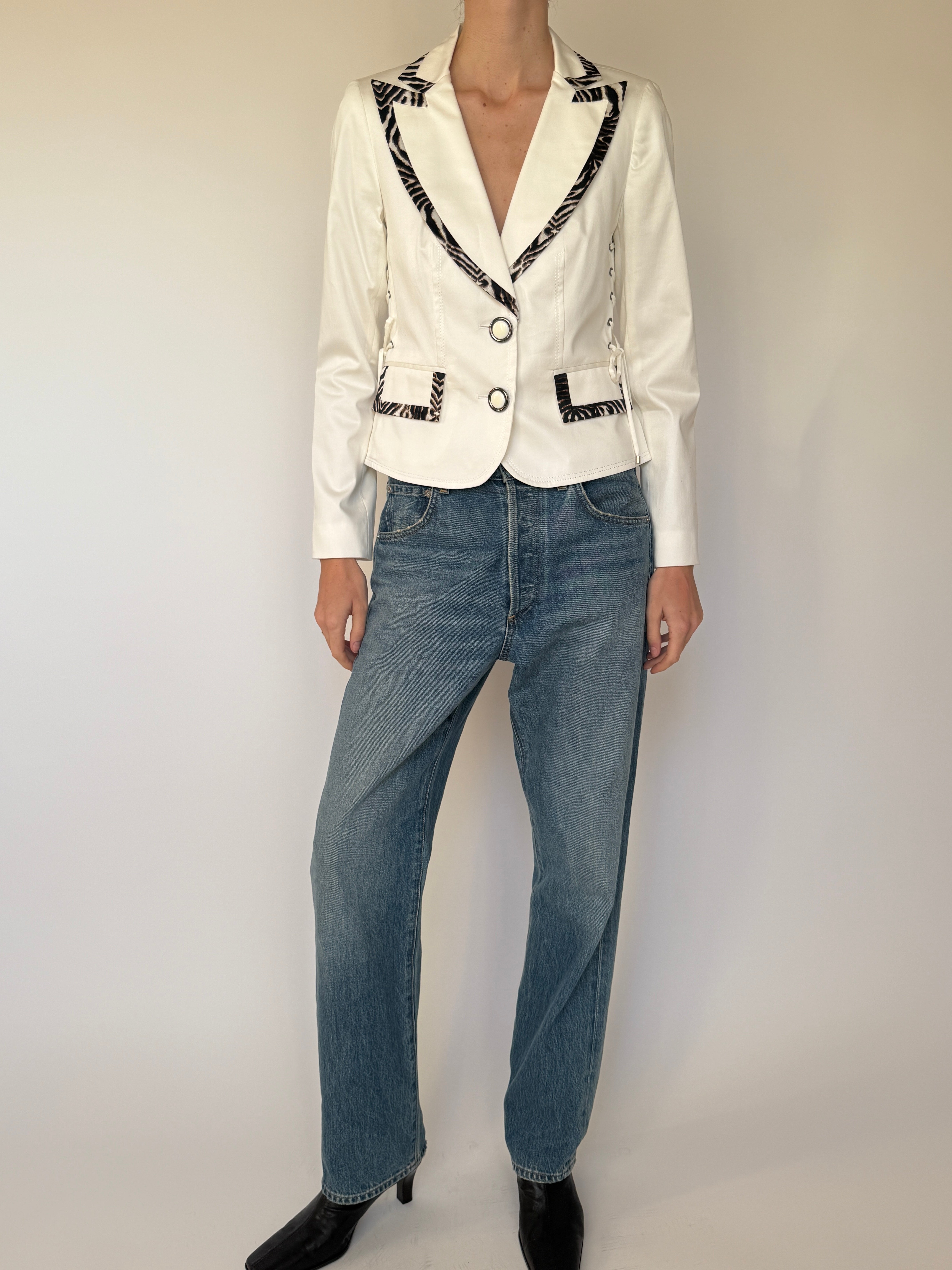Vintage white fitted blazer with animal print trim front view
