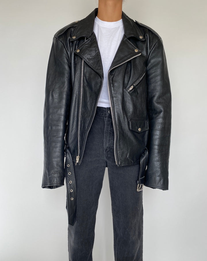 VINTAGE OVERSIZED BLACK LEATHER JACKET 1806