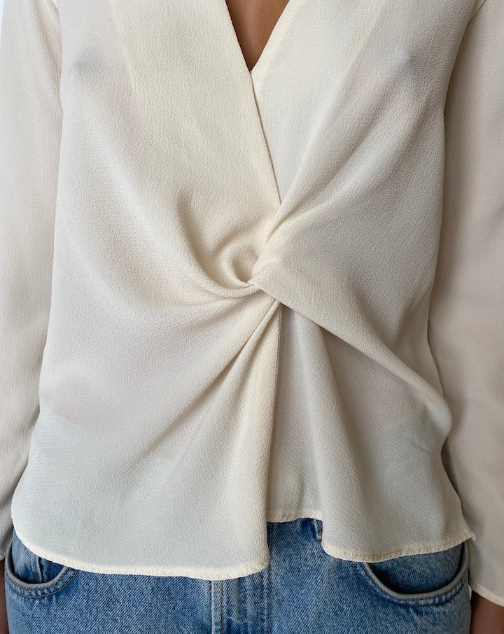 VINTAGE CREAM LONG SLEEVE TOP 2577