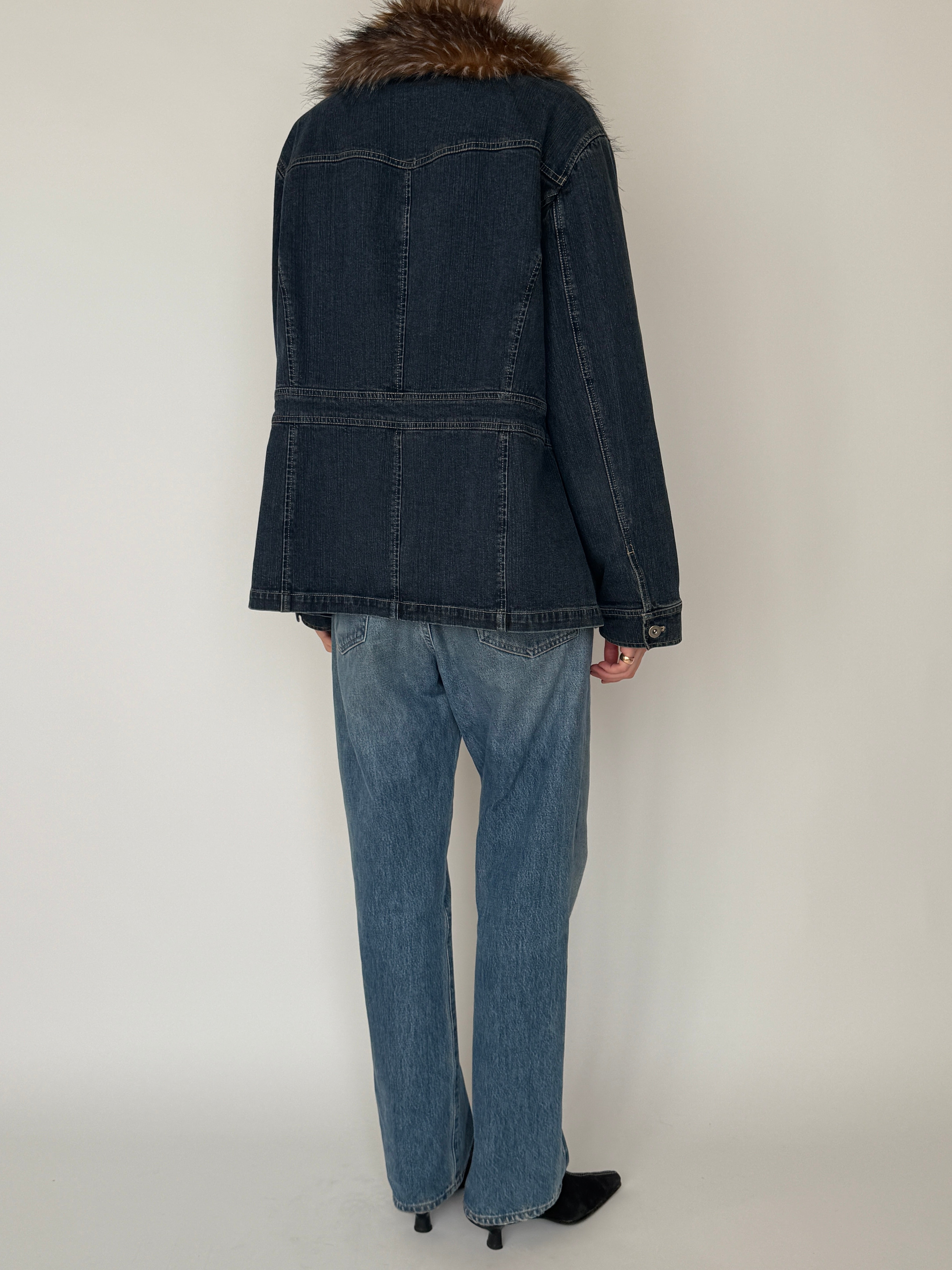 Vintage denim jacket fur collar back view