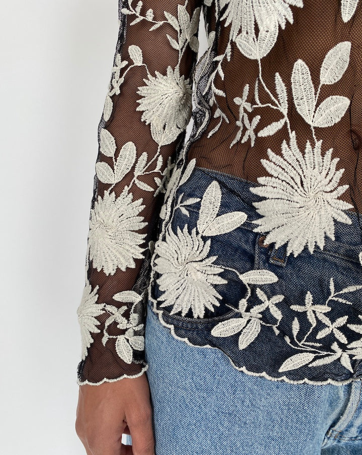 VINTAGE SHEER FLOWER TOP 2586