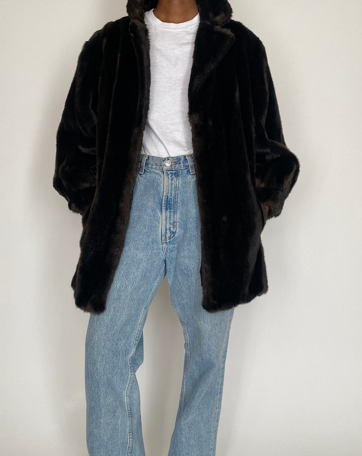 VINTAGE DARK BROWN FUR COAT 4040