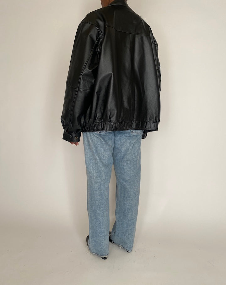 VINTAGE OVERSIZED BLACK LEATHER JACKET 4041