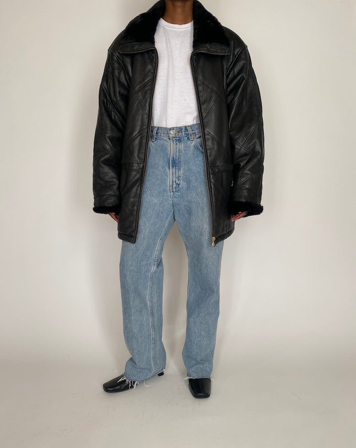 VINTAGE OVERSIZED BLACK LEATHER JACKET 4048