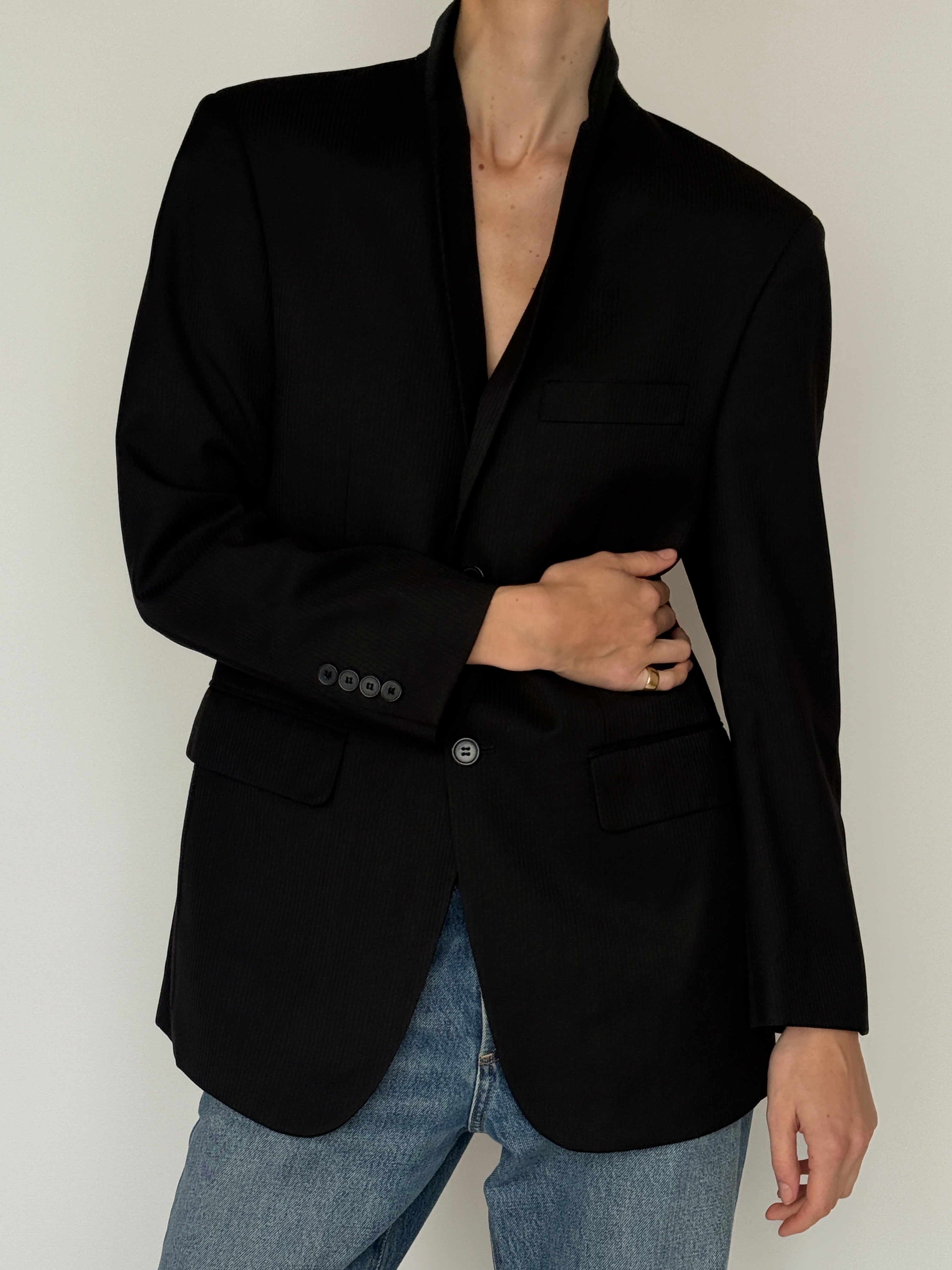 Vintage black structured blazer front view
