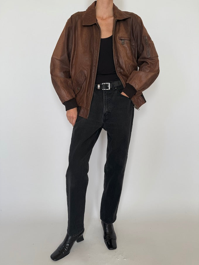 svc, shopvintagecollection, oversized, leatherjacket, brownleatherjacket, vintage, vintagewear, sustainablefashion, leatherjacket