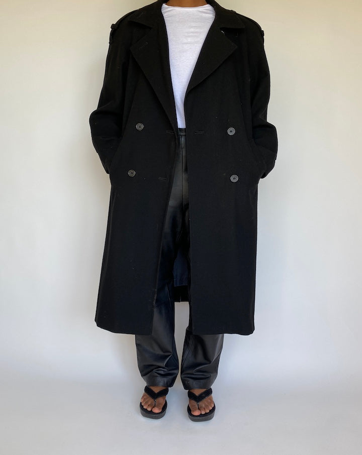 VINTAGE BLACK COAT 1169