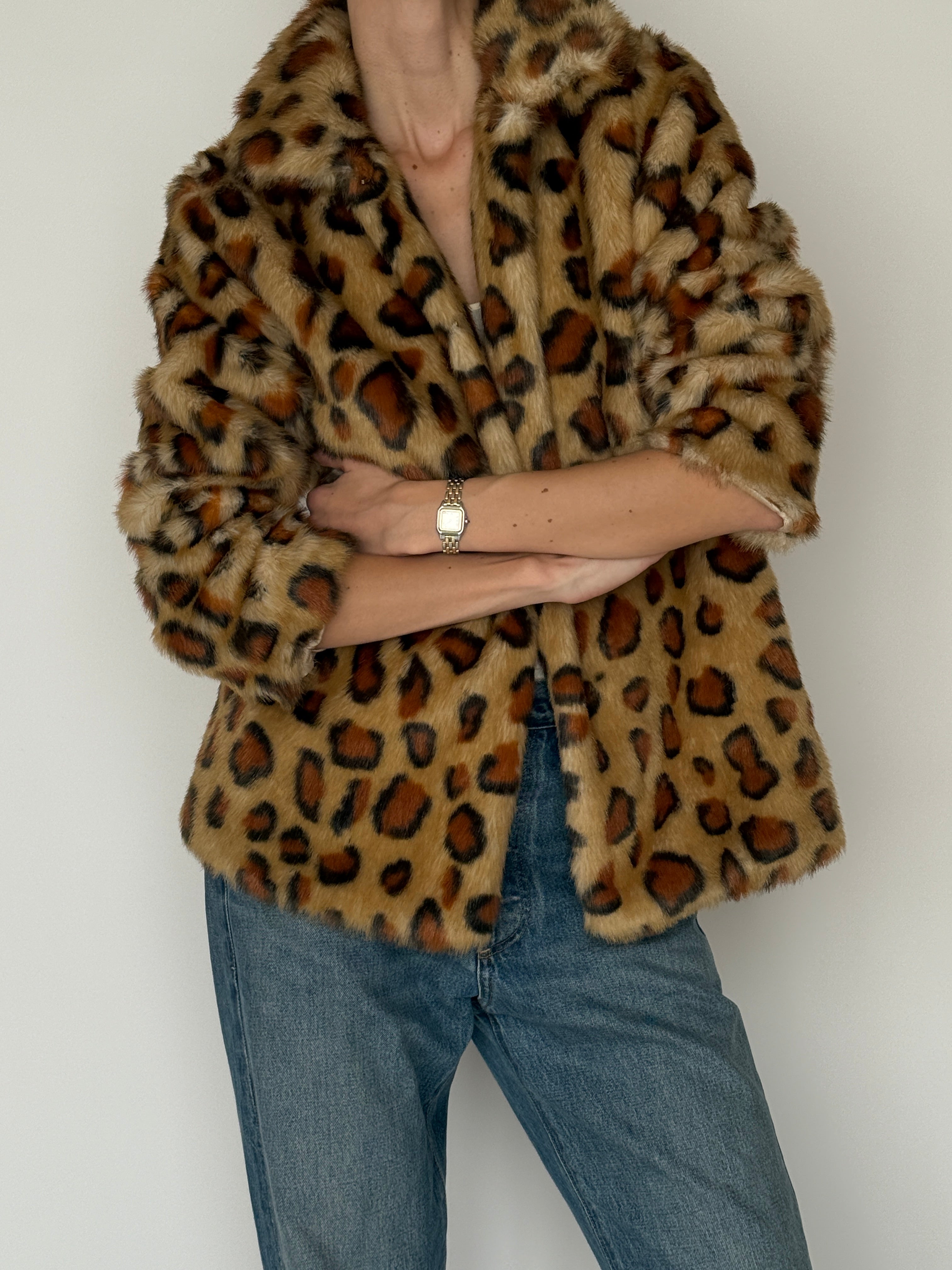 Vintage brown leopard print jacket collar detail