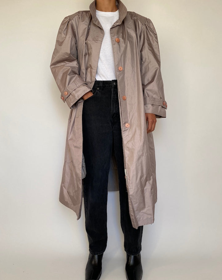 VINTAGE LONG BEIGE COAT 1825