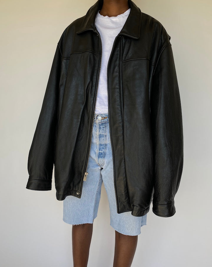 VINTAGE OVERSIZED BLACK LEATHER JACKET 1183