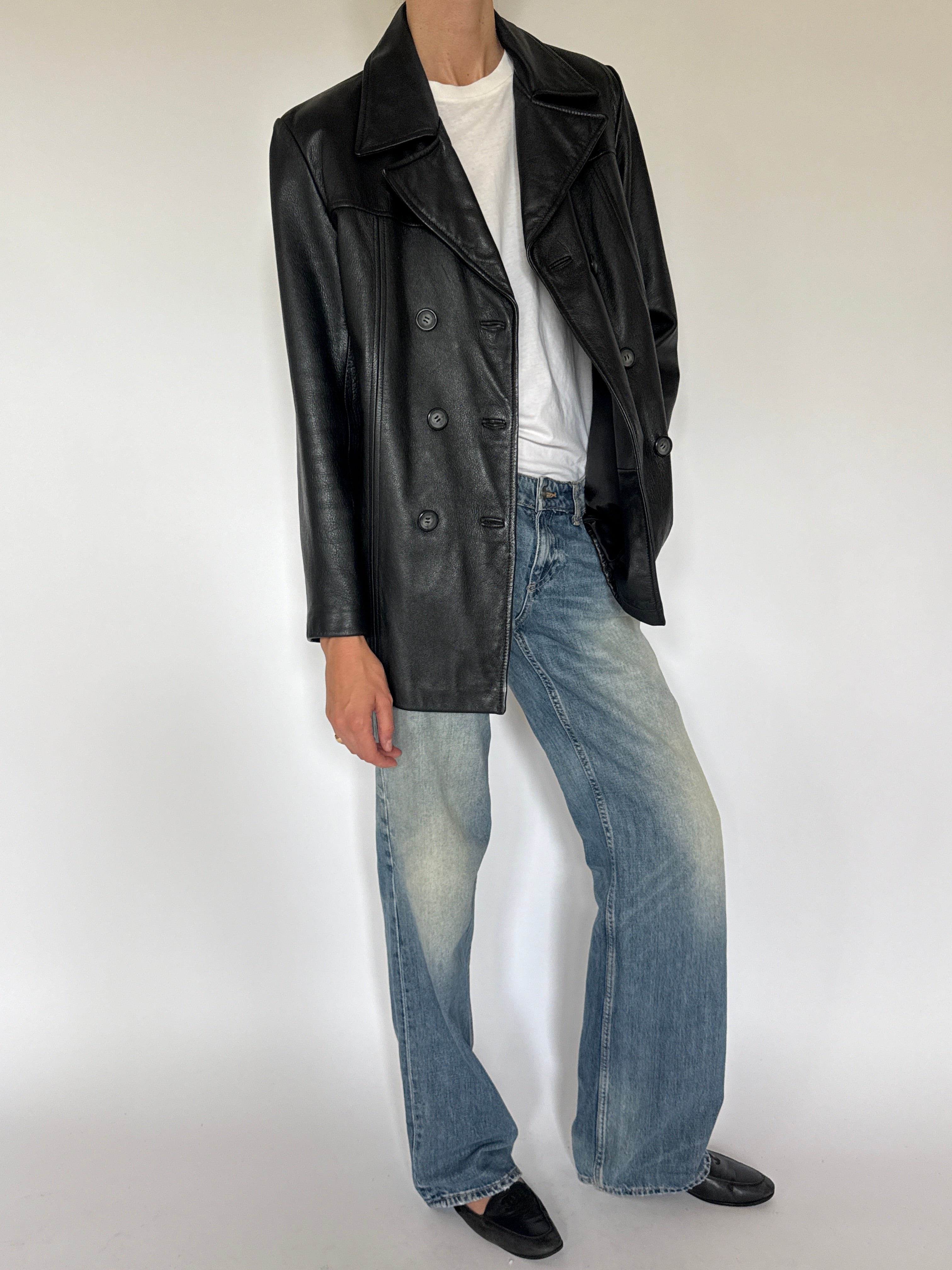 Vintage black leather blazer side view