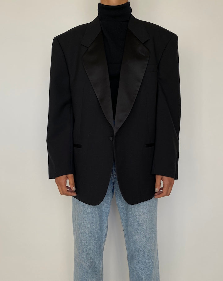 VINTAGE BLACK BLAZER 1863