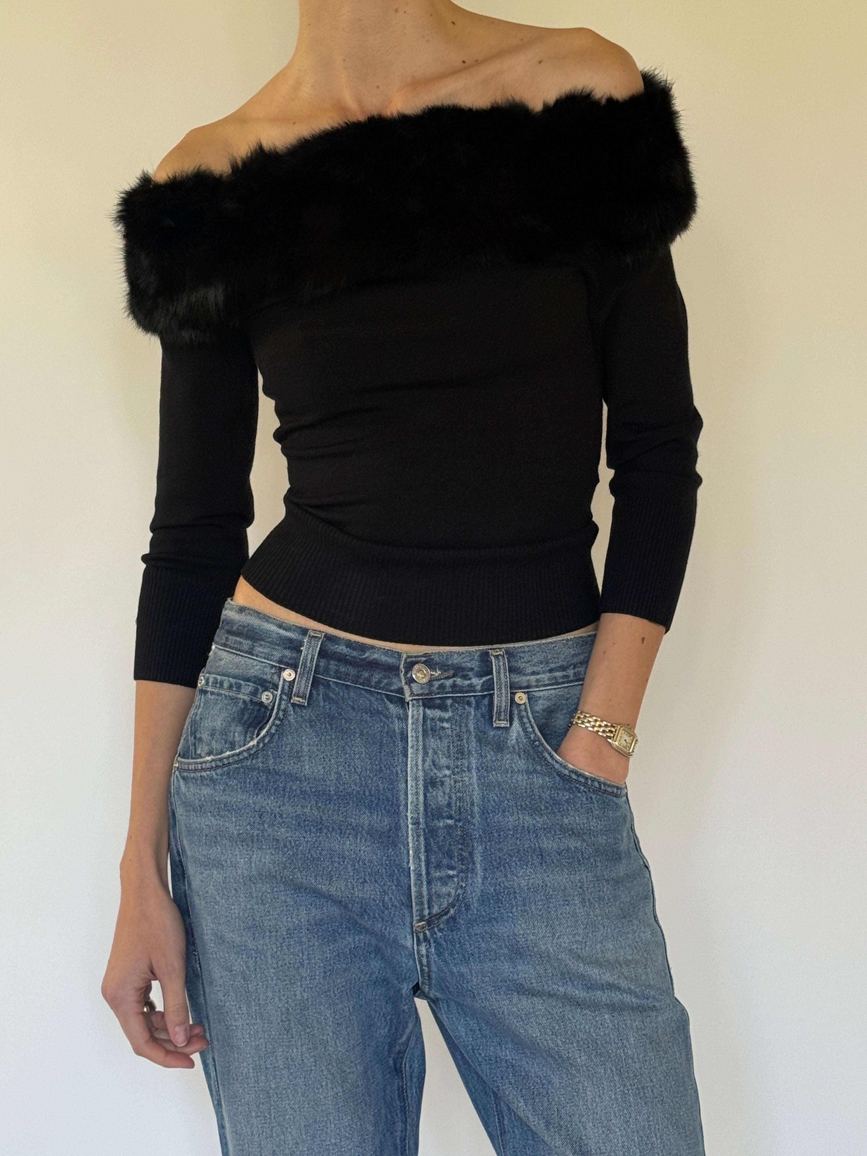 Vintage off-shoulder knit top with real fur trim front view