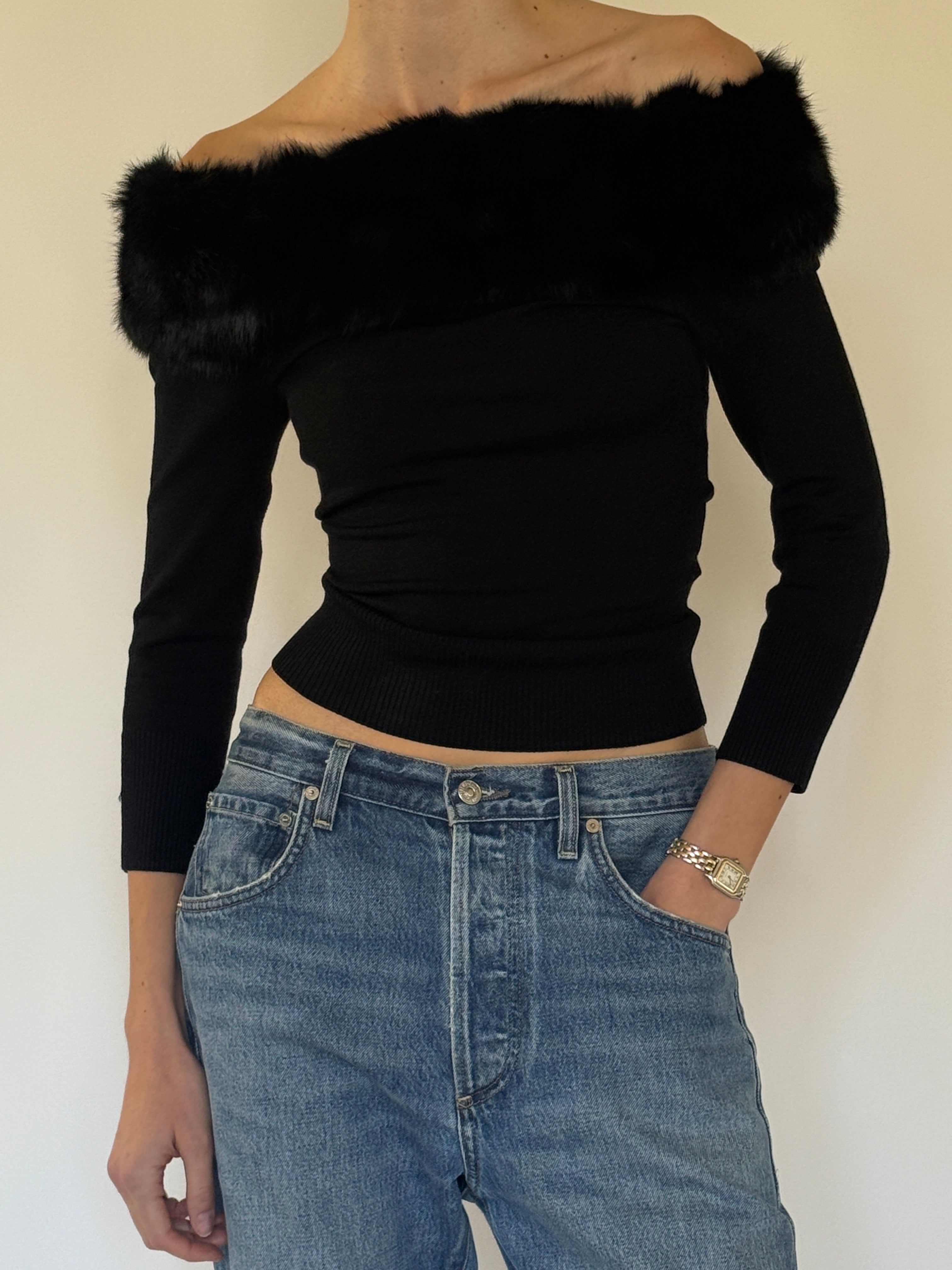 Vintage off-shoulder knit top with real fur trim front view