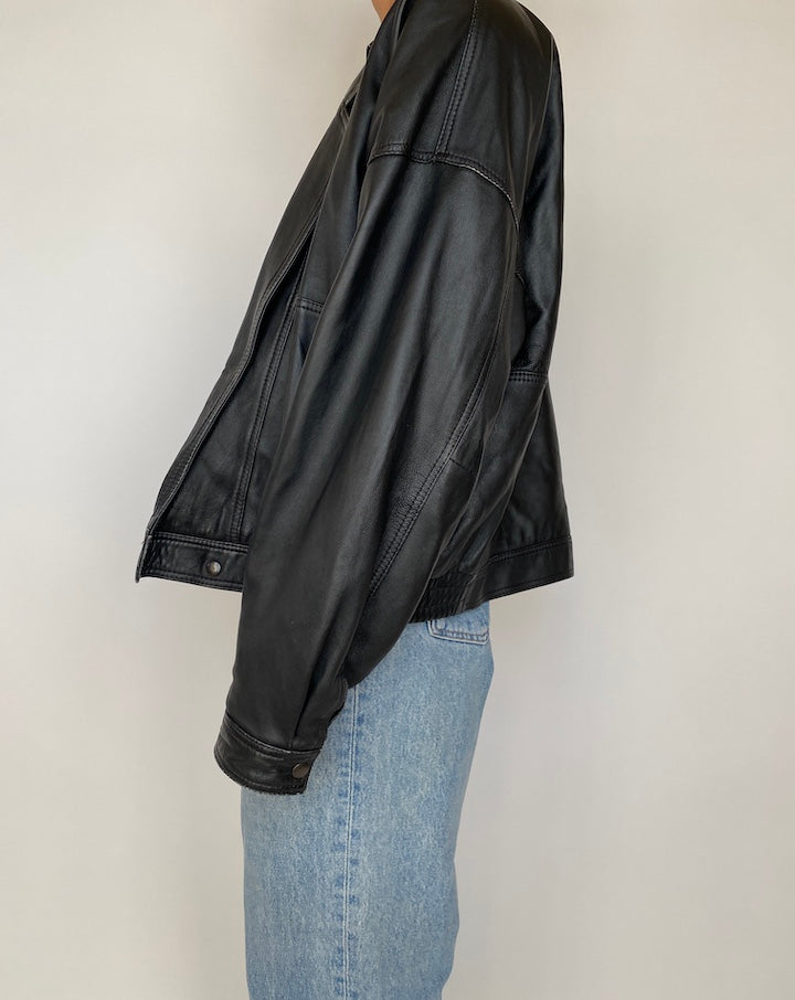 VINTAGE BLACK LEATHER JACKET 1872