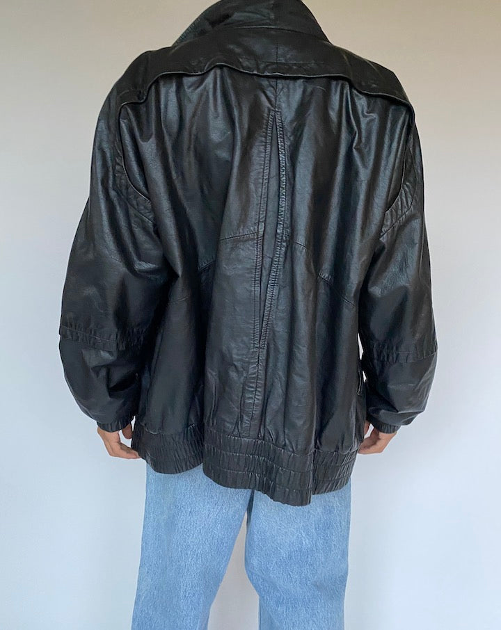 VINTAGE BLACK OVERSIZED LEATHER JACKET 2592