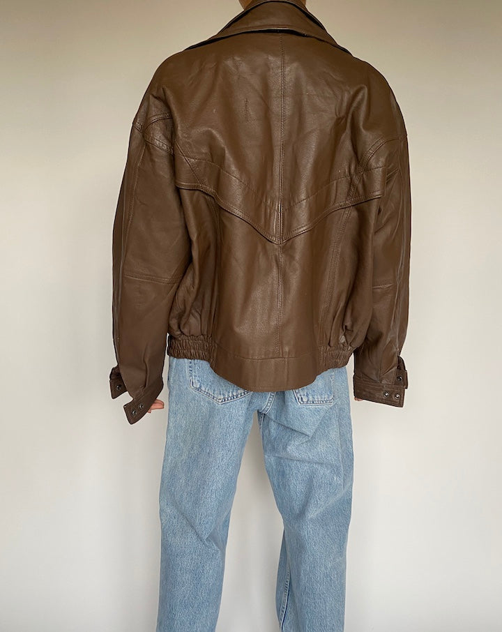 VINTAGE BROWN LEATHER JACKET 2608