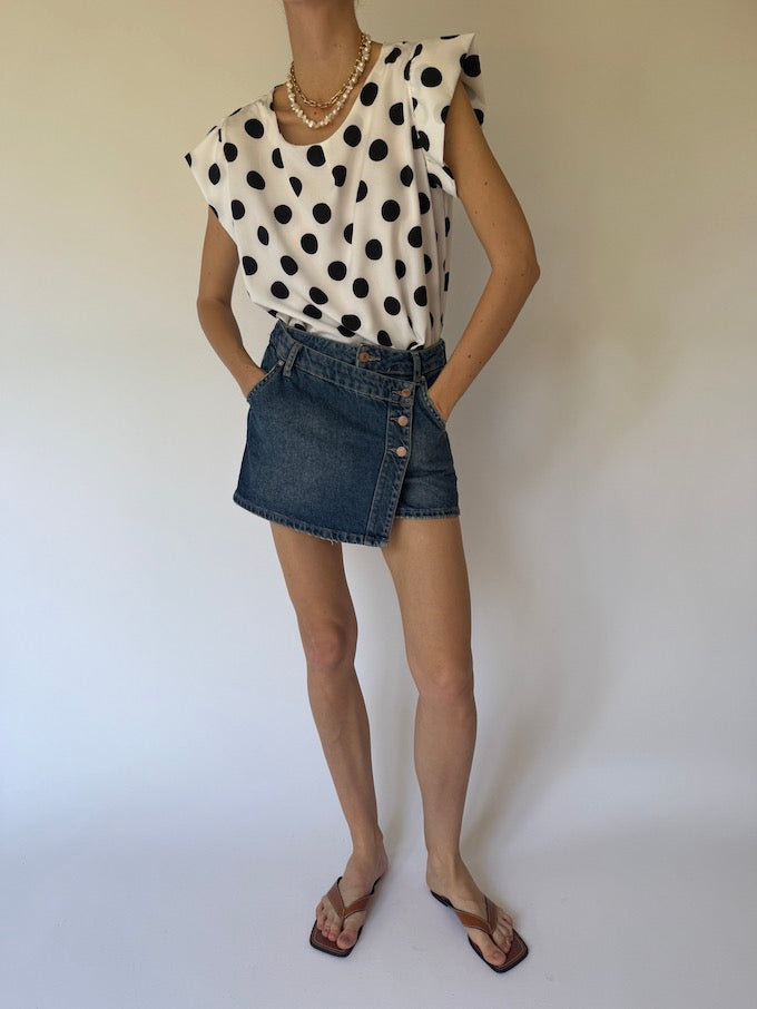 Vintage sleeveless blouse with bold polka-dot print 6166