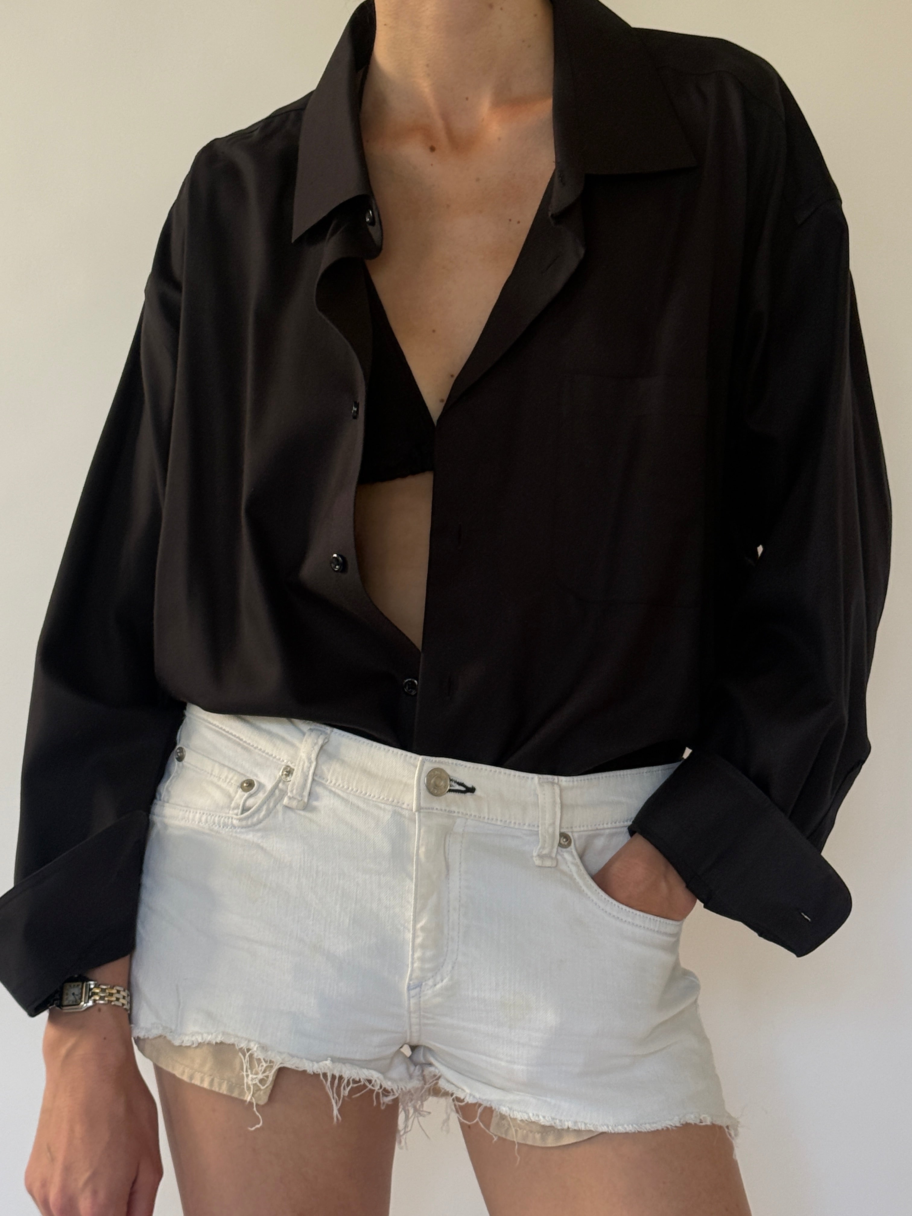 Vintage front button detail