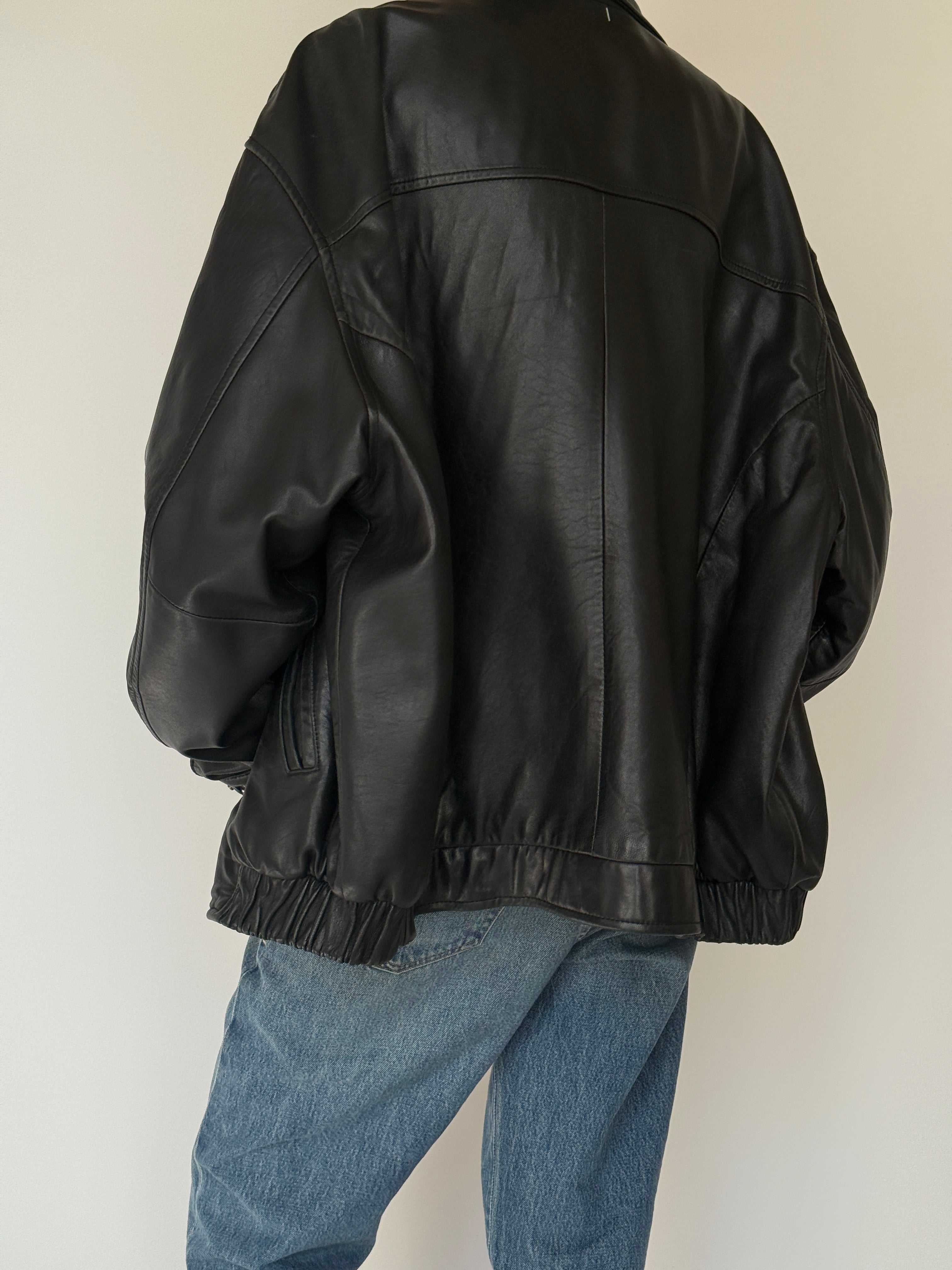 Vintage Oversized Bomber Leather Jacket Black 7046
