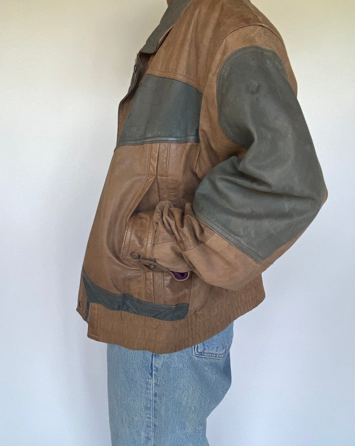 VINTAGE OVERSIZED BROWN AND GREEN LEATHER JACKET 3589