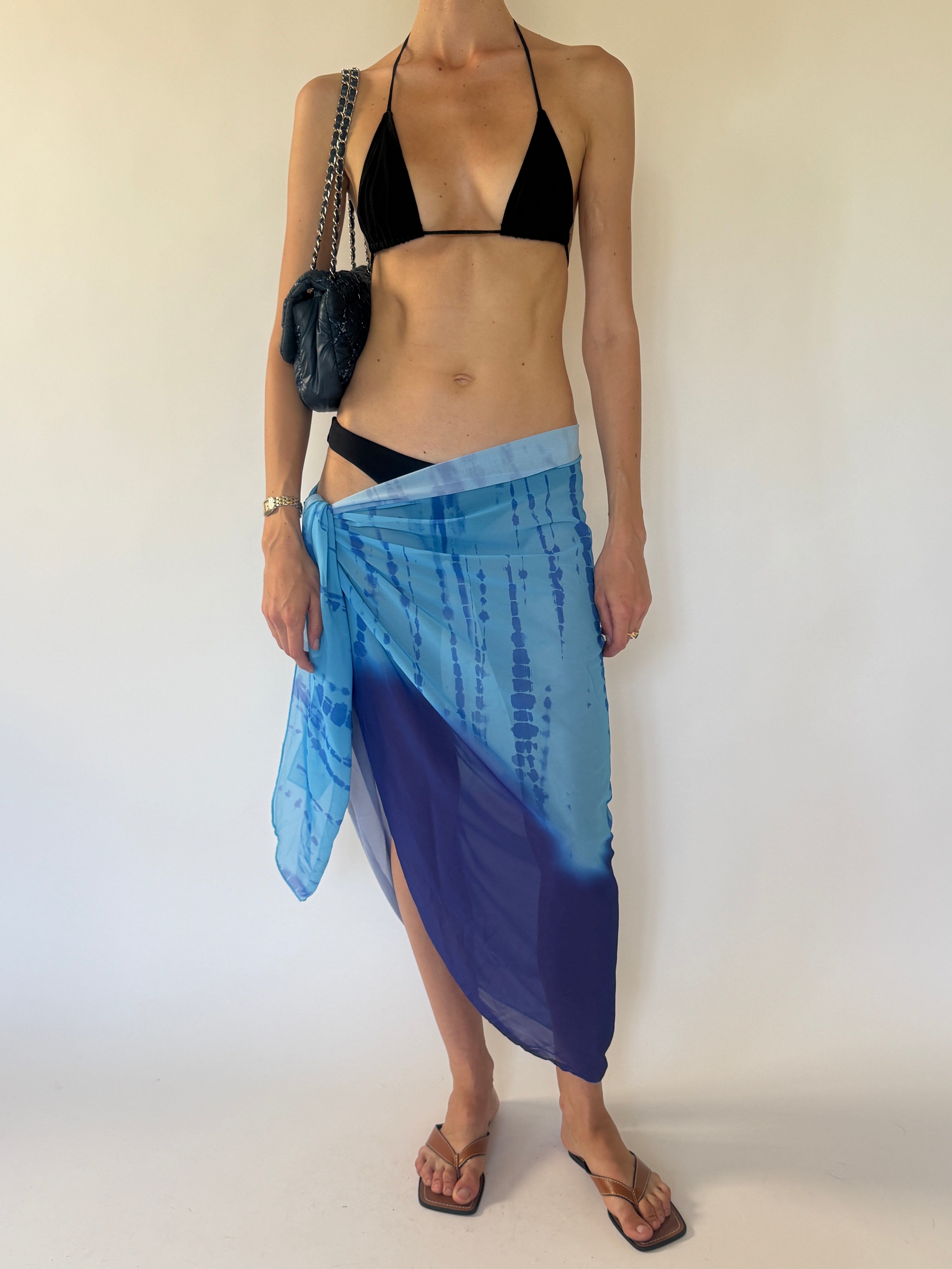 Vintage sheer blue ombré detail