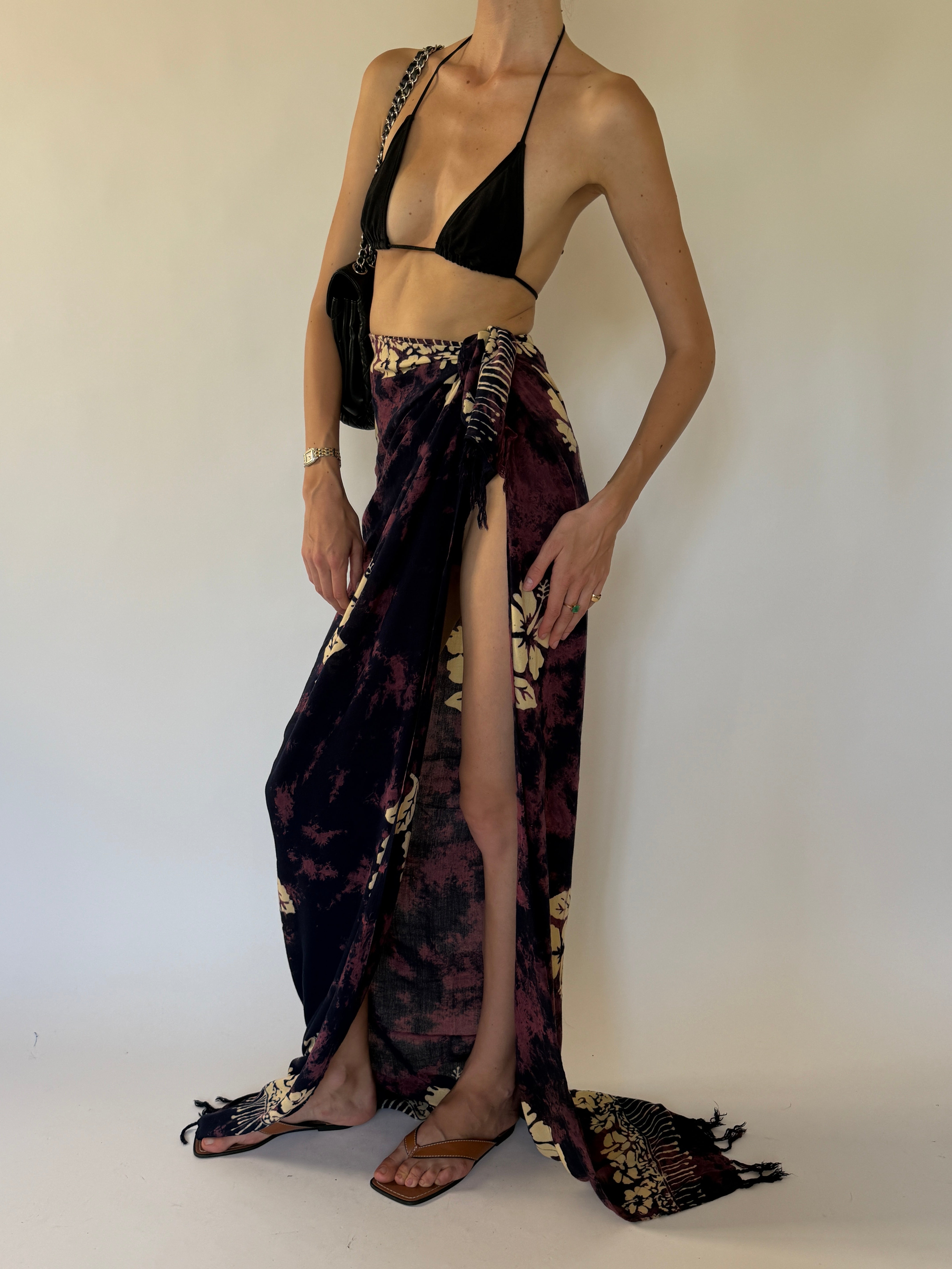 Vintage tropical pareo side view