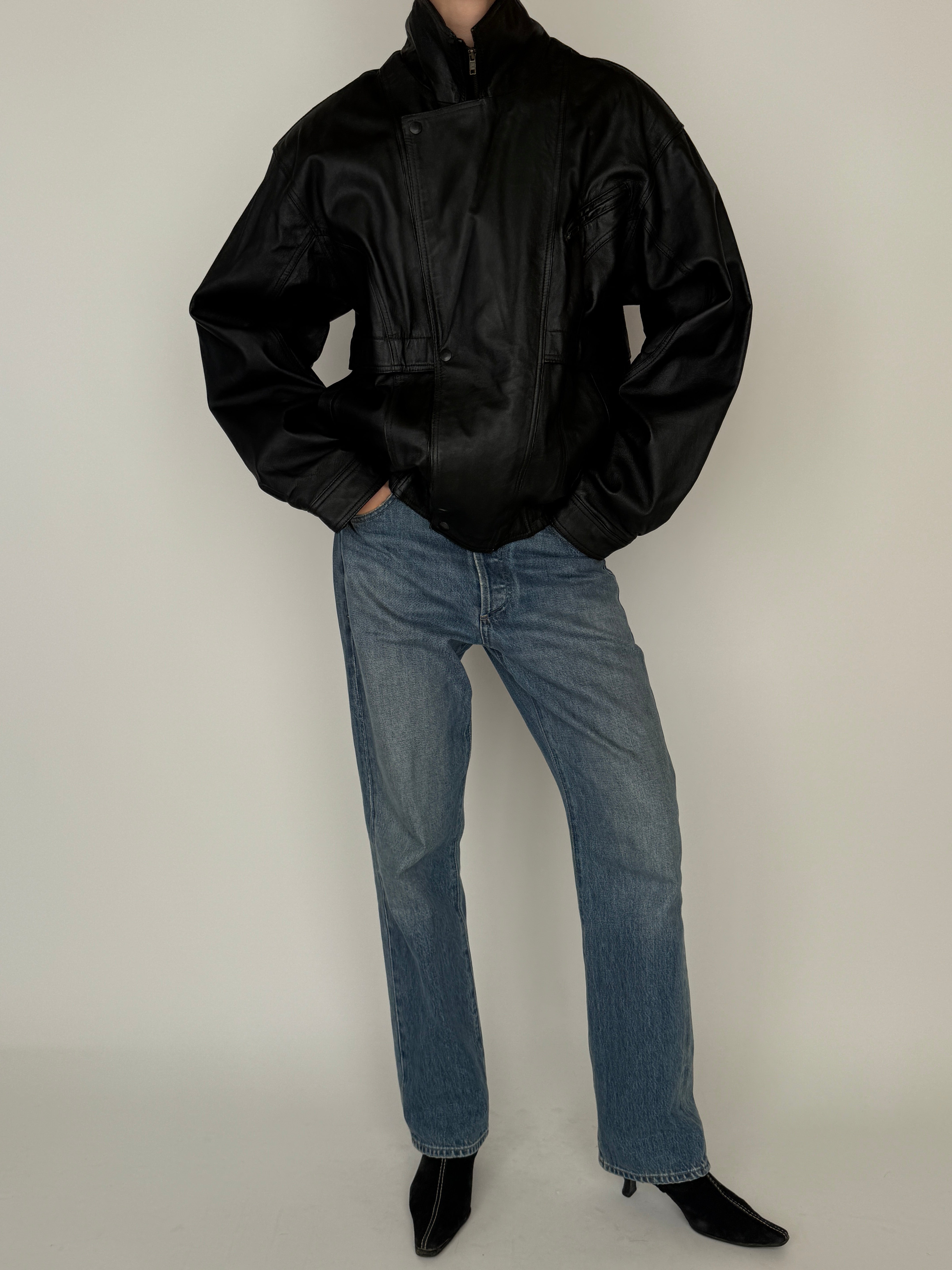 Vintage leather jacket black zip closure detail