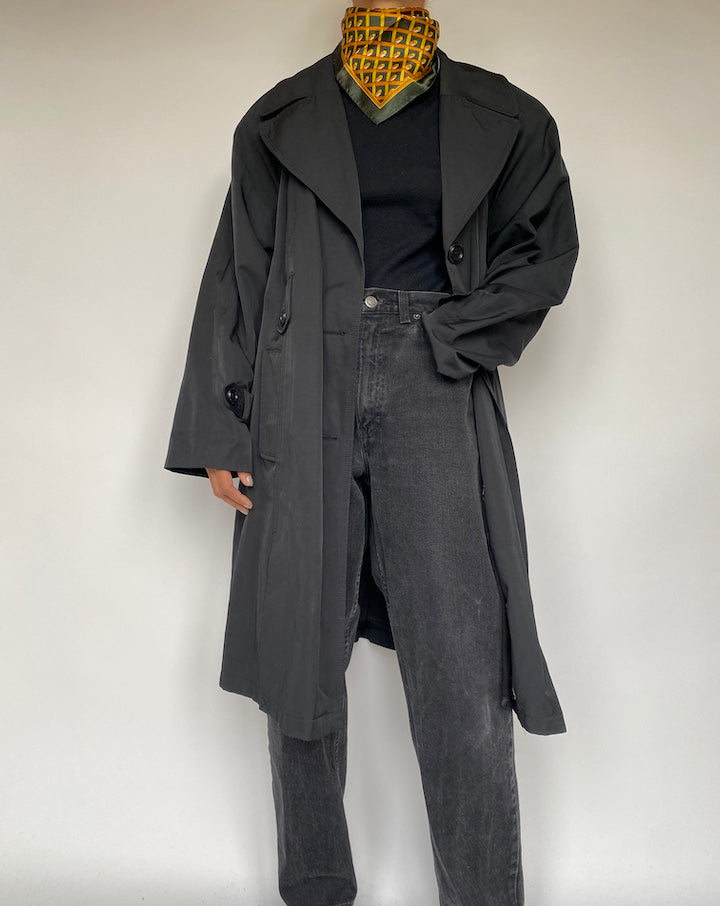 VINTAGE BLACK COAT 1951