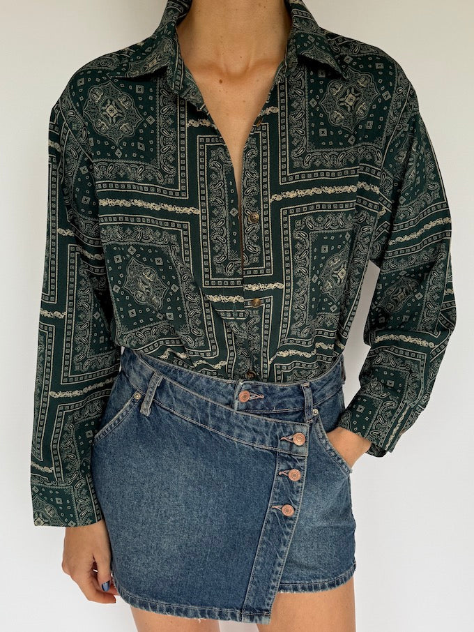 Vintage bandana-inspired paisley print blouse green 5902