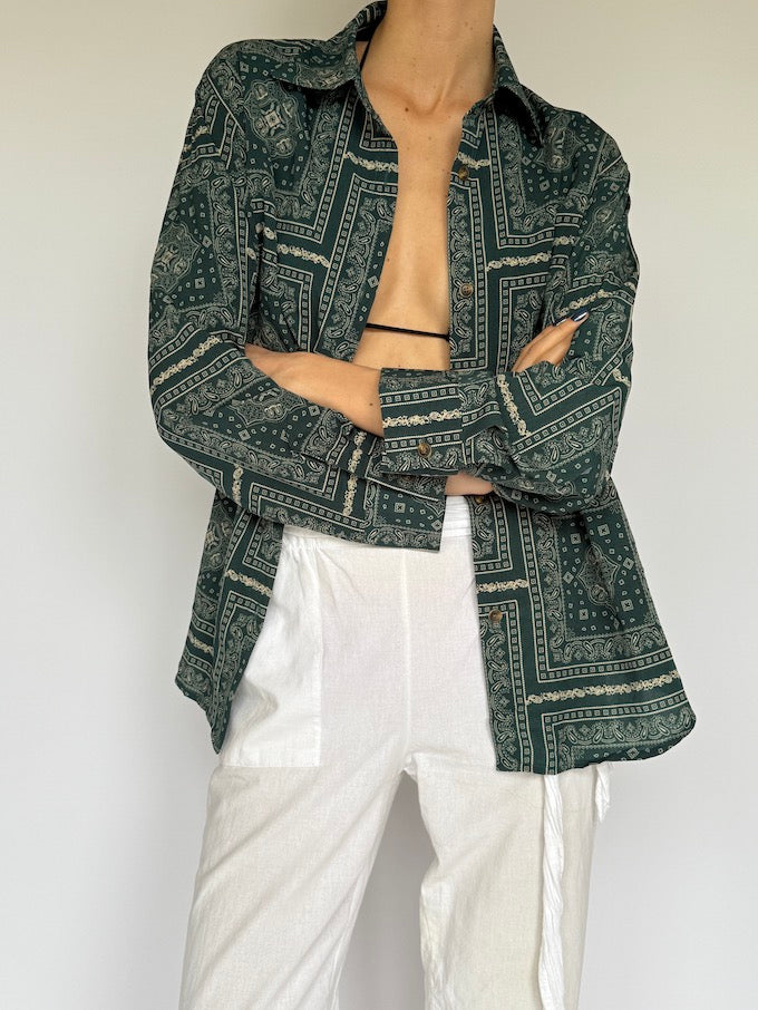 Vintage bandana-inspired paisley print blouse green 5902