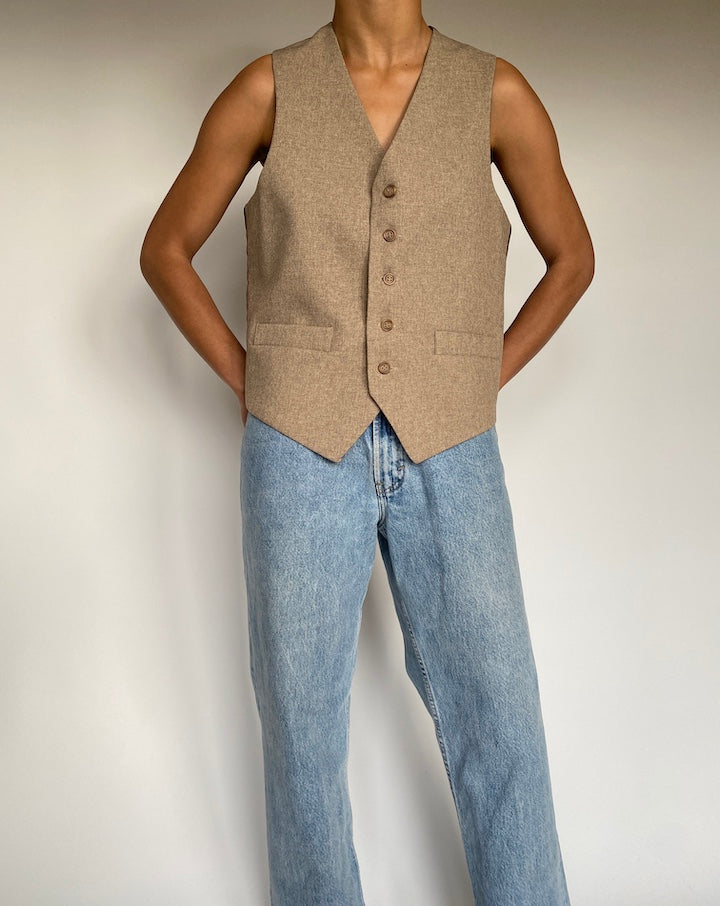 VINTAGE BEIGE LEVIS VEST 2643