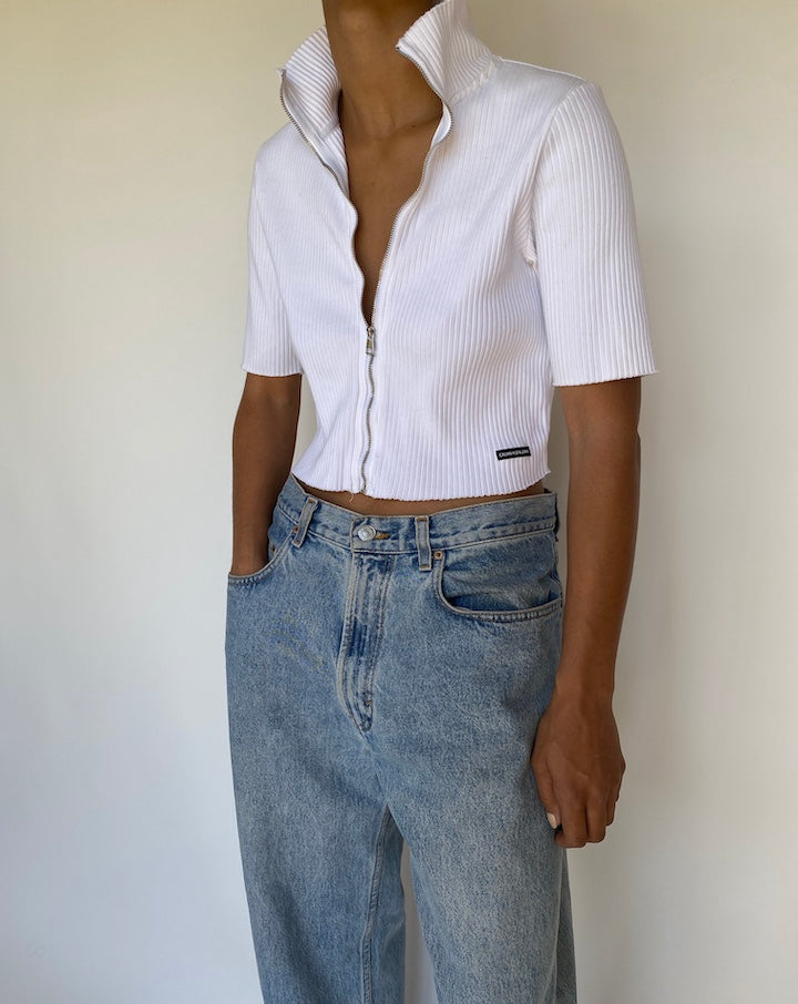VINTAGE WHITE CALVIN KLEIN TOP 3159