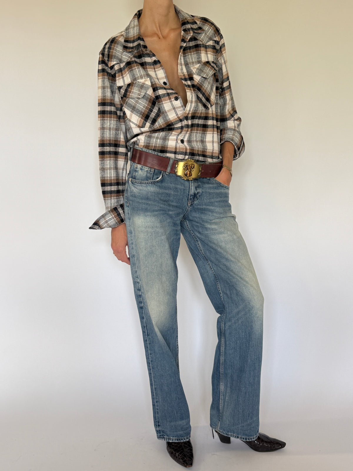 Vintage brown leather Western-inspired belt final angle