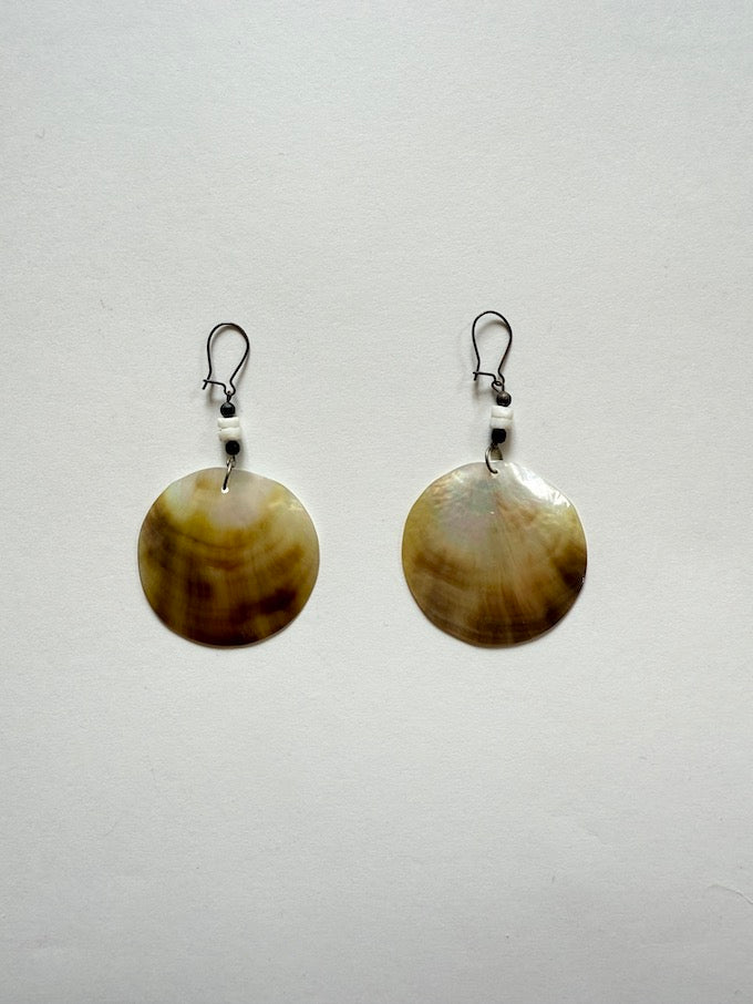VINTAGE SHELL DROP EARRINGS