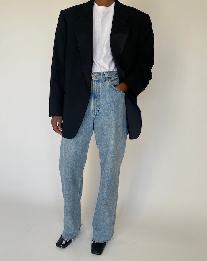 VINTAGE OVERSIZED BLACK BLAZER 4098