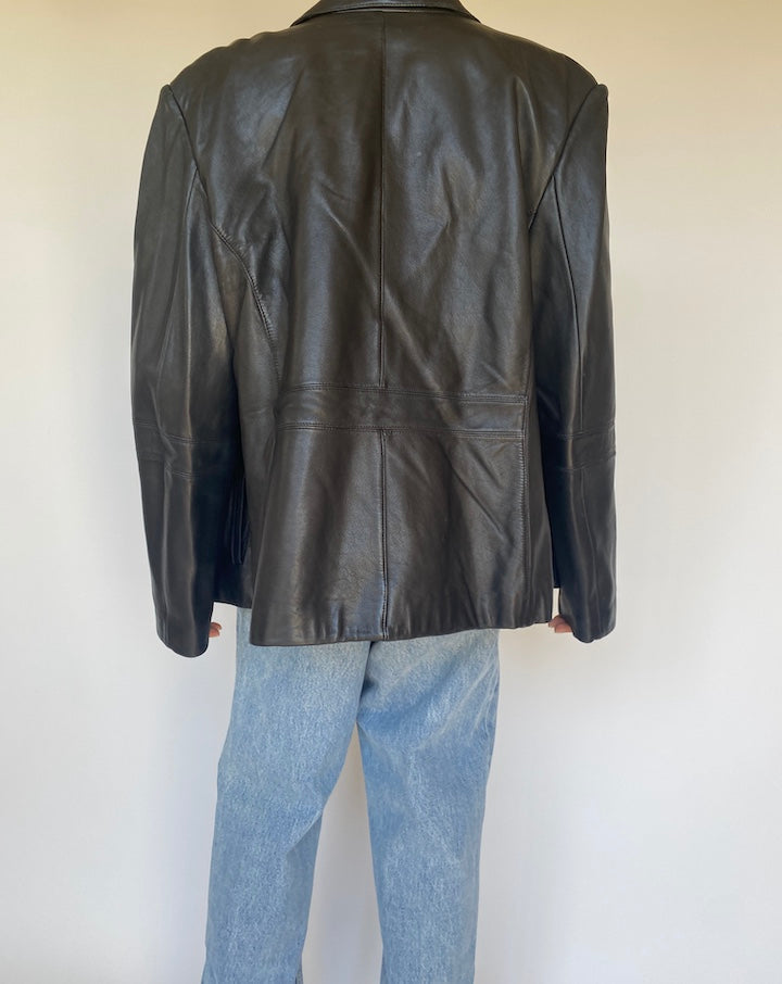 VINTAGE BLACK LEATHER JACKET 3180