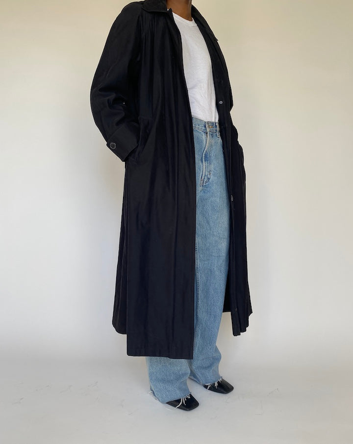 VINTAGE BLACK LONG COAT 4106