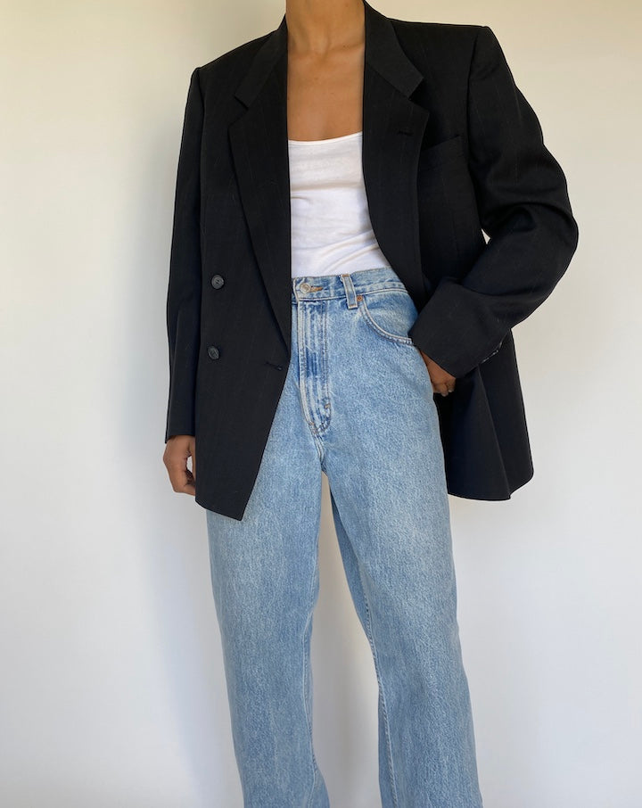 VINTAGE BLACK PINSTRIPED BLAZER 3194