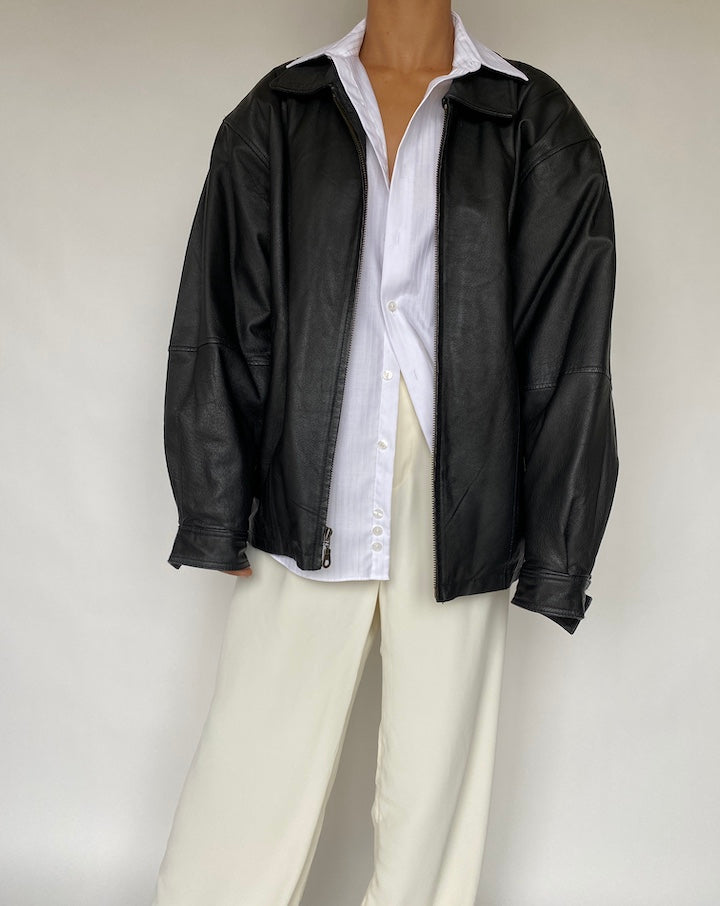 VINTAGE OVERSIZED BLACK LEATHER JACKET 803