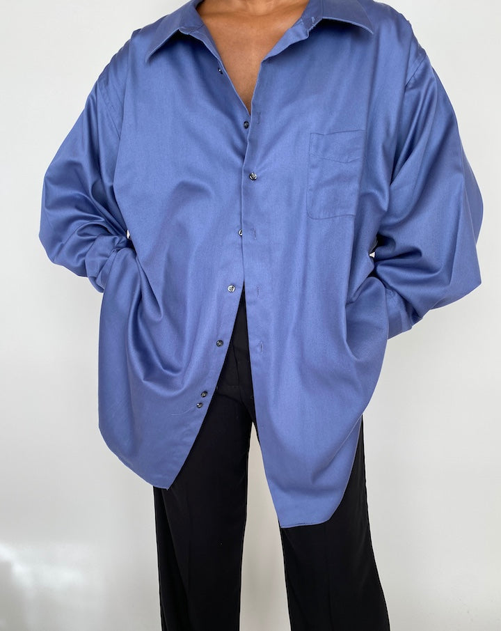 VINTAGE OVERSIZED BLUE BUTTON DOWN SHIRT 2008